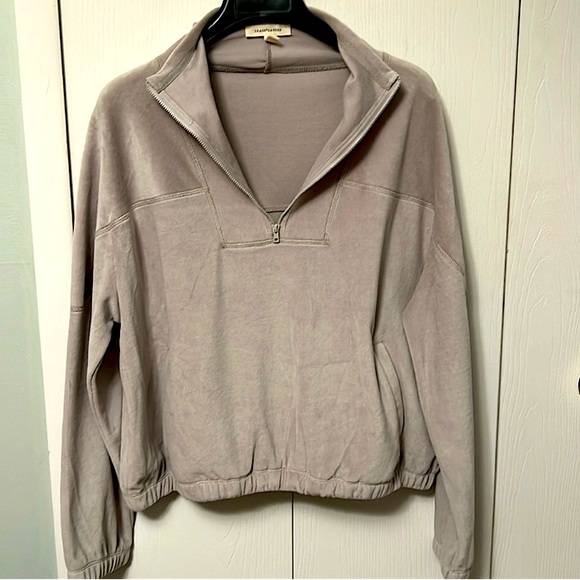 grade & gather Tops - Grade & Gather half zip